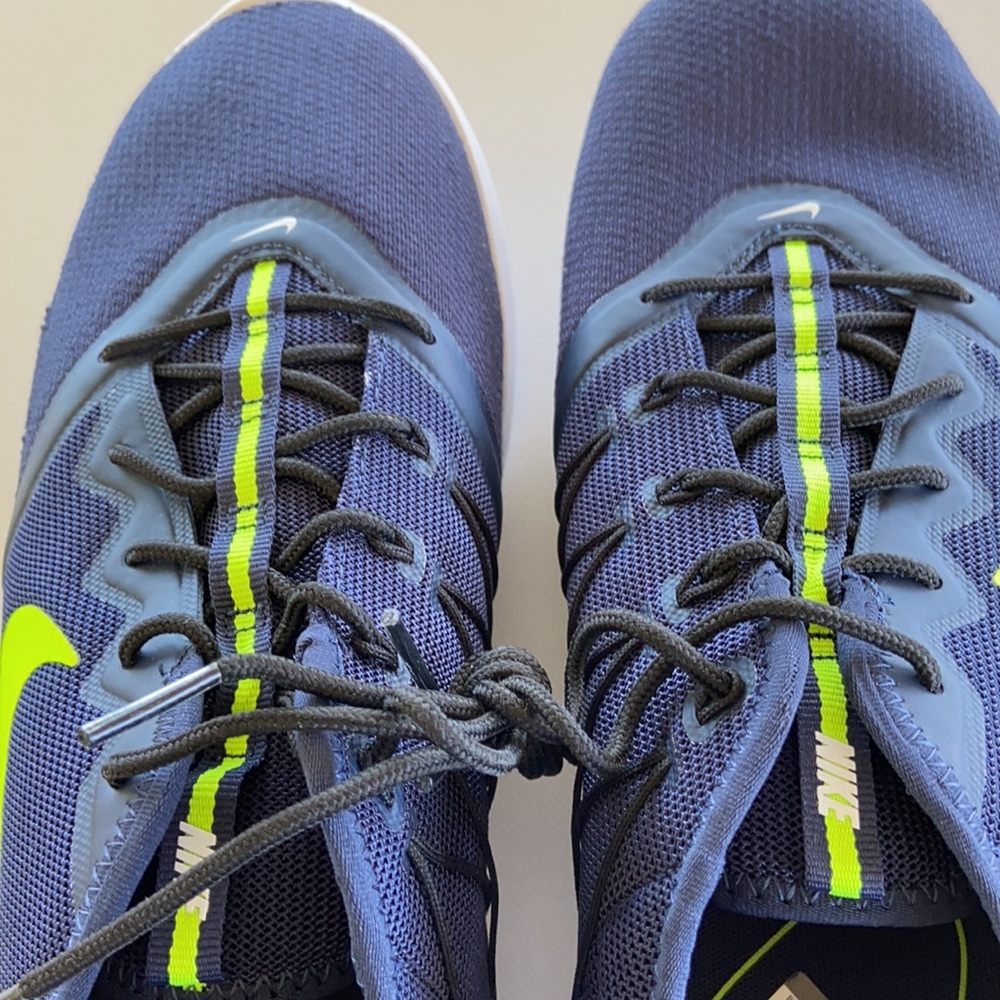 Nike sneakers - Picture 8 of 8